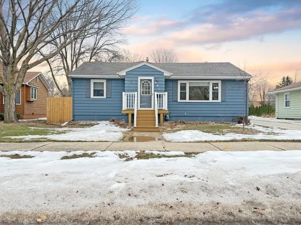 901 Redwood Dr, Fairmont, MN 56031