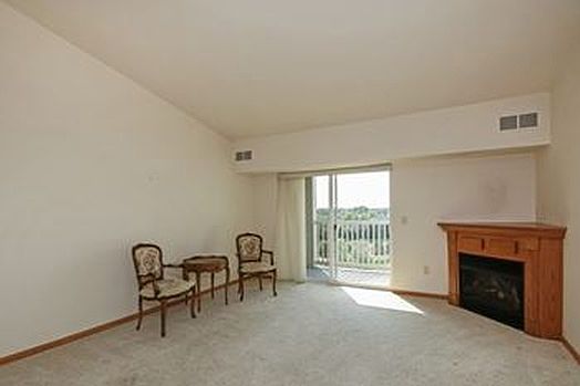 4th image of 1331 Lake Dr W APT A309
