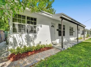 204 SE 4th St, Hallandale Beach, FL 33009