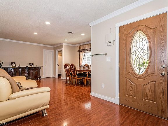 3rd image of 6228 Vista Verde N