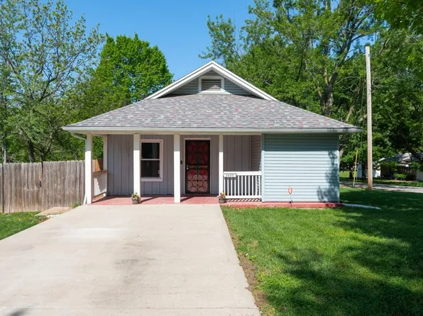 2400 Harvard Ave, Independence, MO 64052
