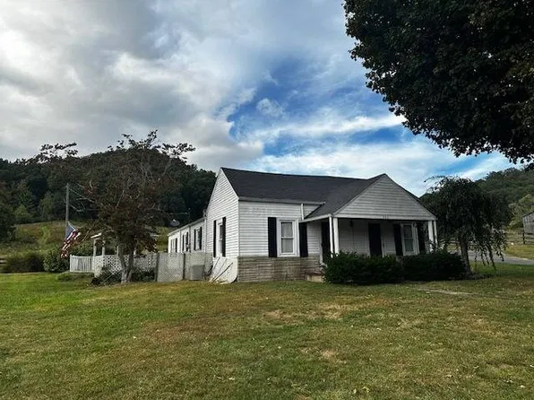580 Black Pike, Hustonville, KY 40437