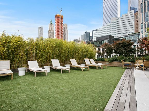 3rd image of 200 Chambers St APT 25D