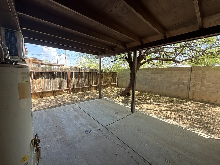 2301 N Northway Ave #10 — Photo 18