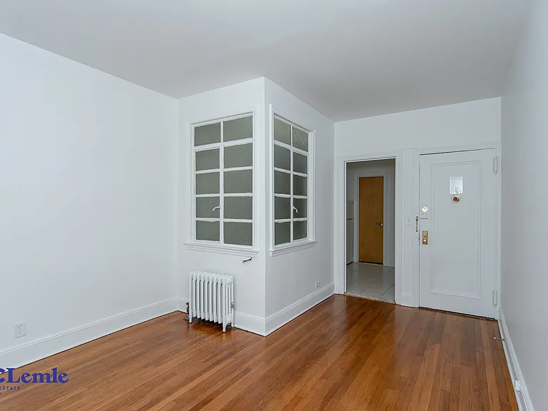 211 E 88th St #5FW — Photo 8