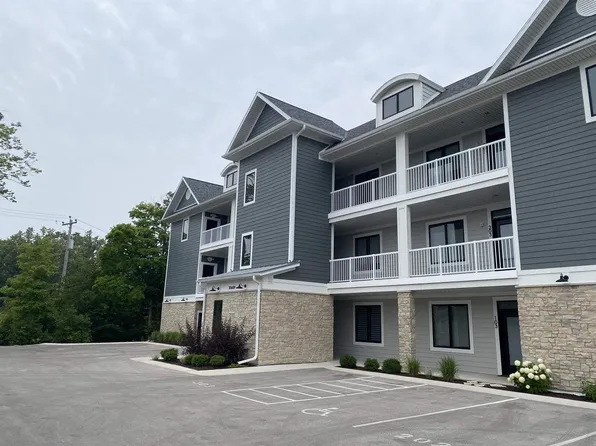 10609 Shore View Place #102/402, Sister Bay, WI 54234