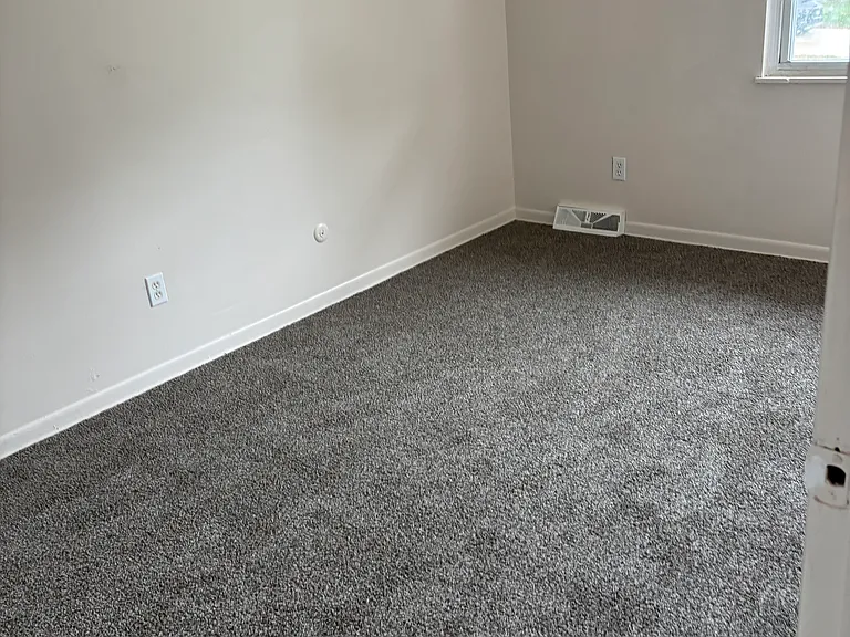 507-509 Goshen Ct #509 — Photo 6