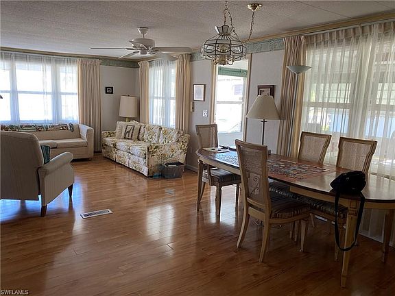 4th image of 210 Village Ln