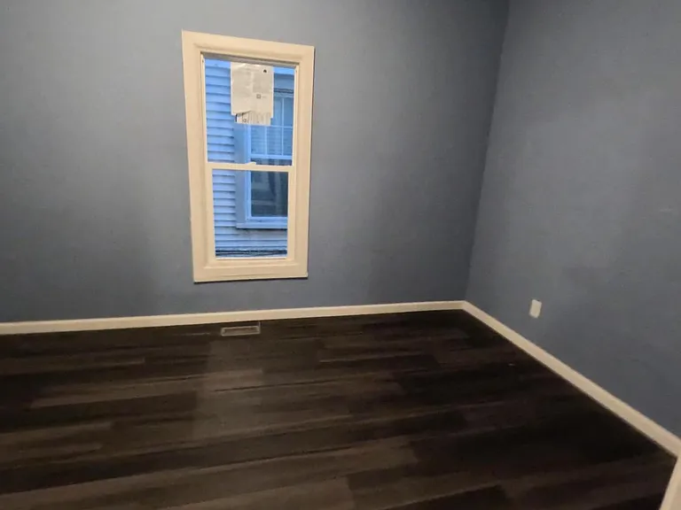 514 Studebaker St #1 — Photo 5