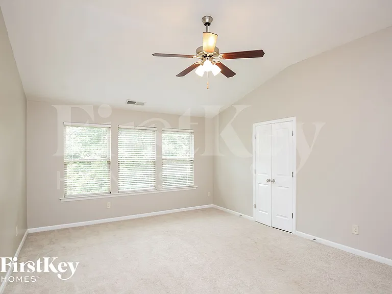 1211 Image Ives Dr — Photo 7