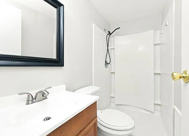4 bed, 2.5 bath, 1347 sqft, $1,795 — Photo 1