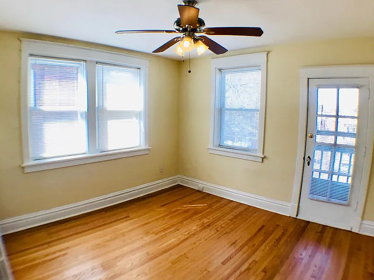5043 Tholozan Ave #A — Photo 15