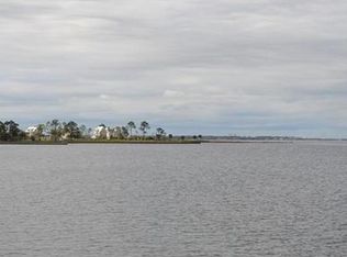 142 Sweetbay Dr, Pass Christian, MS 39571