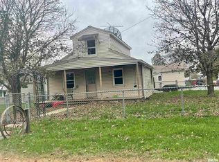 901 2nd St, Colona, IL 61241