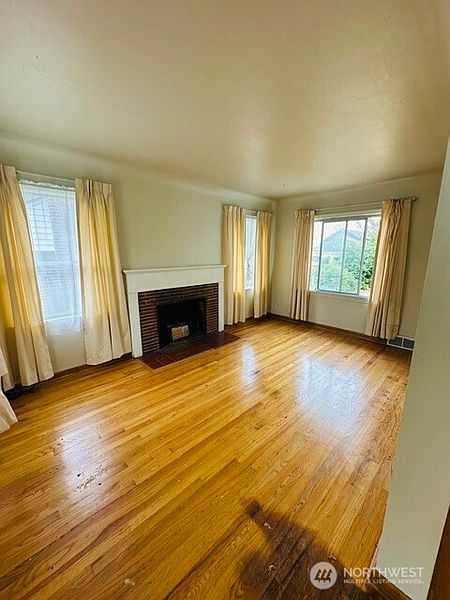 2nd image of 4137 54th Avenue SW