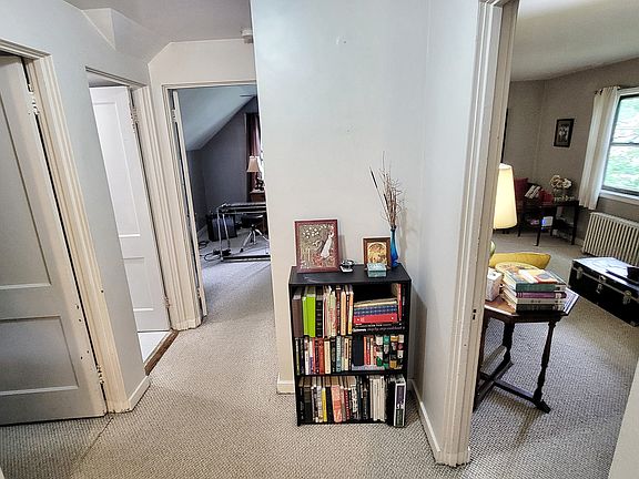5th image of 1762 Beverly Pl #2