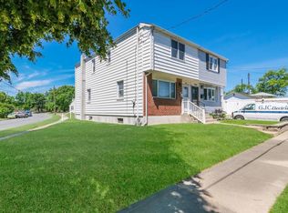 300 Barry Pl, Bristol, PA 19007