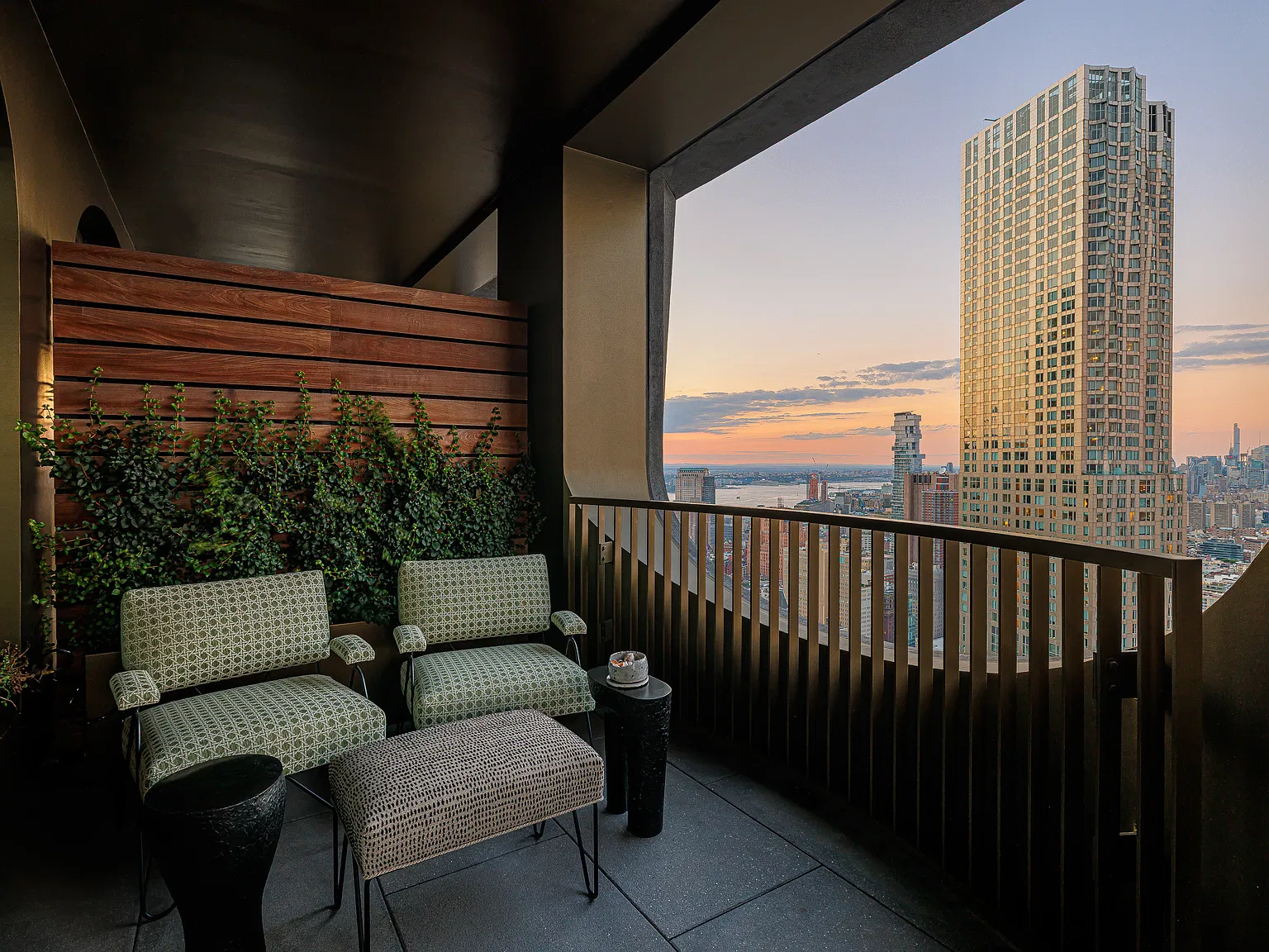 130 William Street — Photo 3
