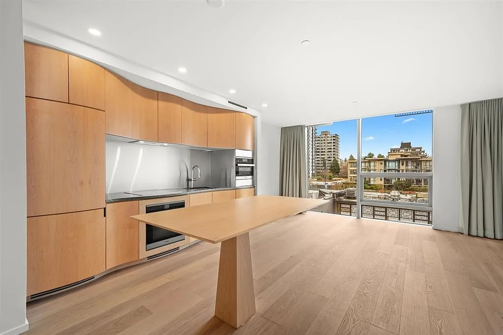 Studio, 874 sqft, $3,500 — Photo 1