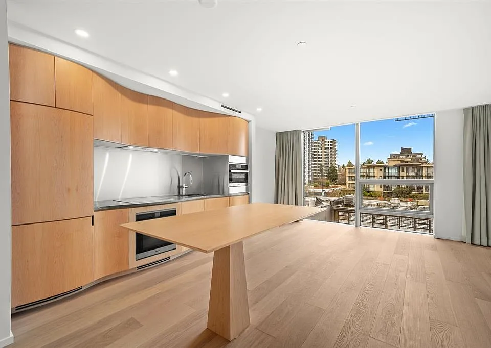 1568 Alberni St #60X
