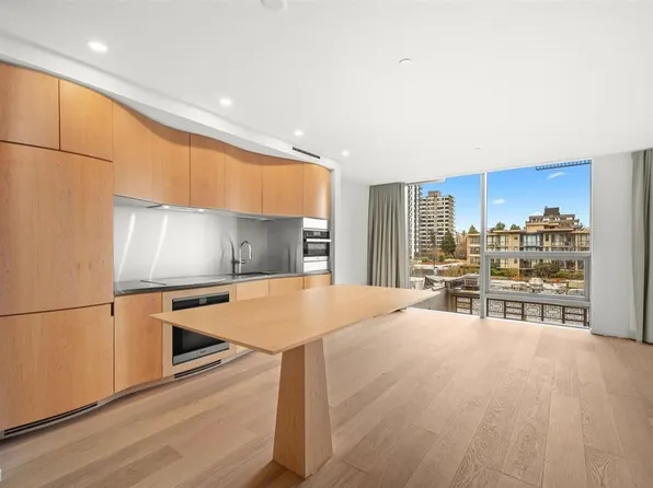 1568 Alberni St #60X, Vancouver, BC V6G 0E3