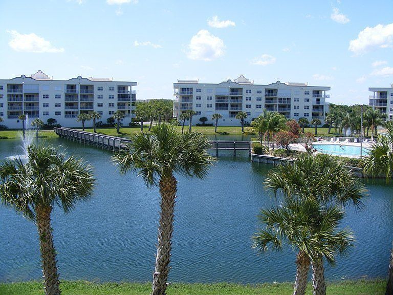 1st image of 8891 Lake Dr APT 305
