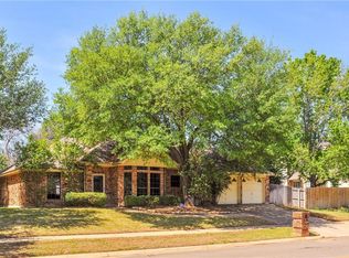 6126 Sandstone Dr, Arlington, TX 76001