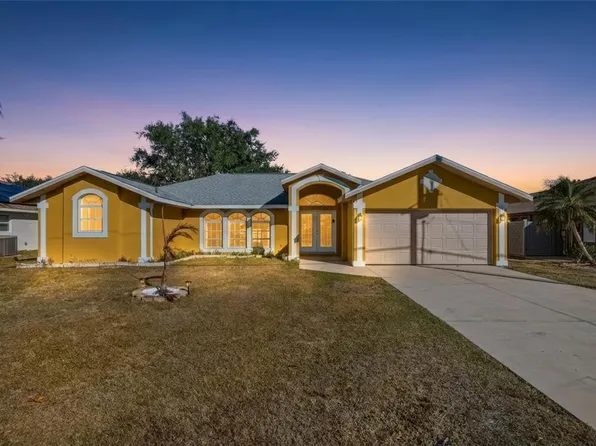 122 Valdiva St, Punta Gorda, FL 33983