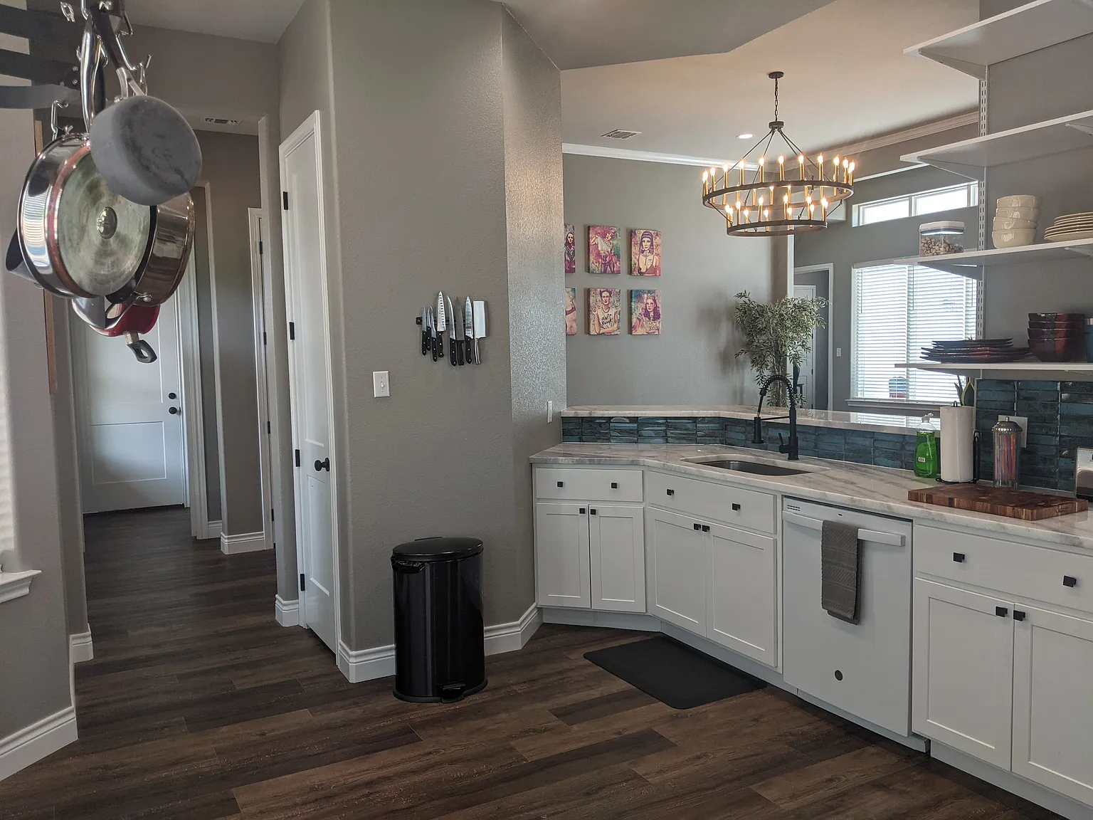 3 bed, 1683 sqft, $2,500 — Photo 3