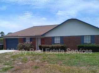 905 King Air Ct, Hinesville, GA 31313