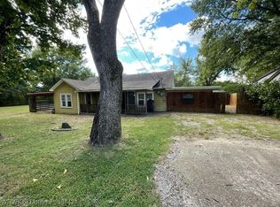 301 Locust St, Alma, AR 72921