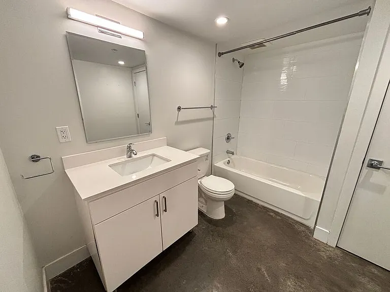 5701 International Boulevard — Photo 28
