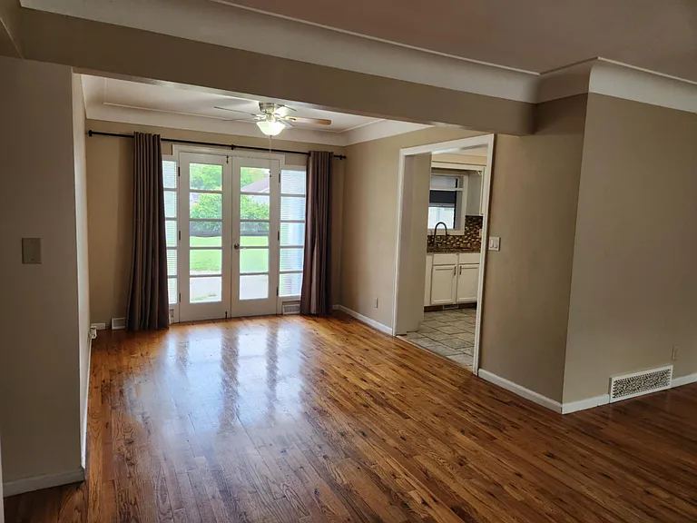 3611 Philmar Dr — Photo 4