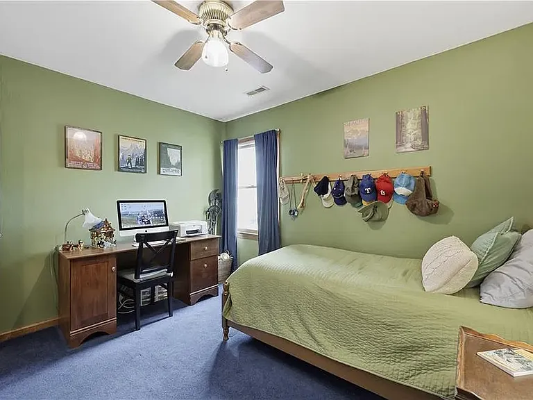 708 Marston Dr — Photo 17