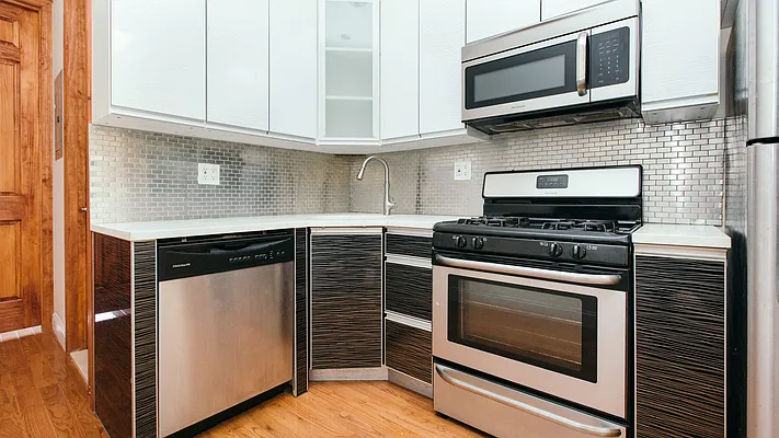 Rented by Nooklyn NYC LLC | media 3