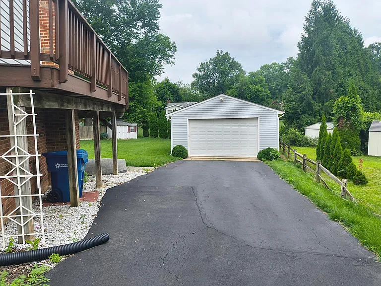 307 Jade Ct NW — Photo 5