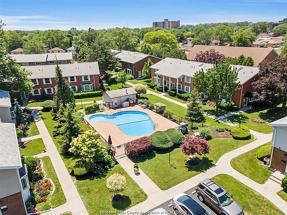 2nd image of 8420 Little River Rd #4