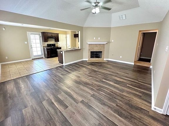 3rd image of 10054 Mill Hill Ave