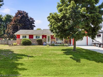3227 N Shoreview Dr, Fort Gratiot, MI, 48059
