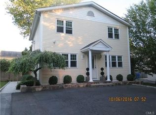 364 Flax Hill Rd, Norwalk, CT 06854