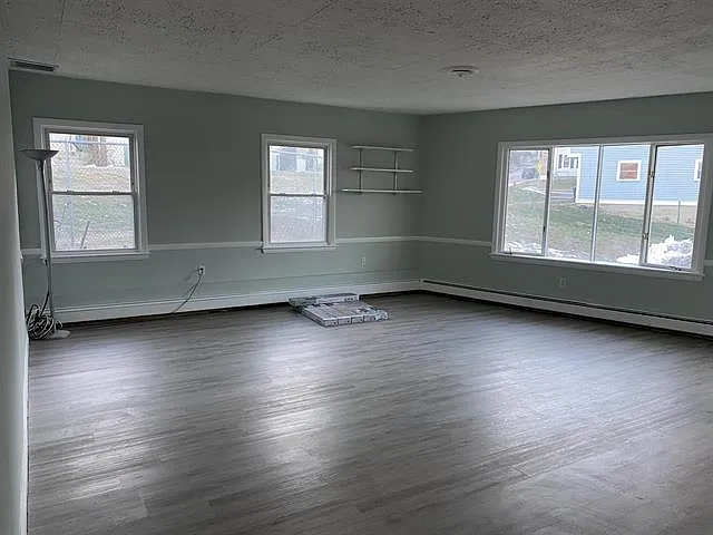 116 W High St — Photo 6