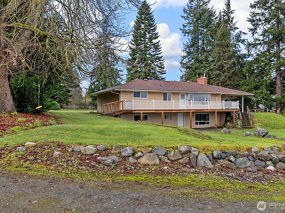 2nd image of 24615 35th Avenue NE