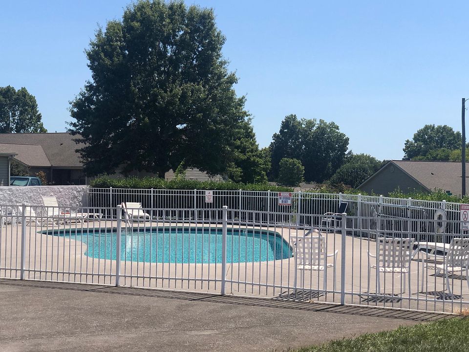 2nd image of 1110 Firethorne Way