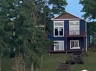 152 Waterside Cir, Council Grove, KS 66846