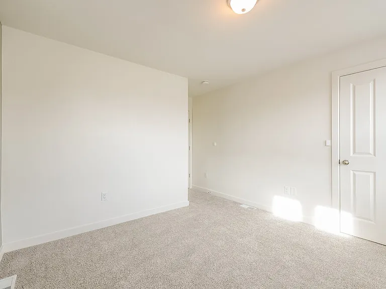 18600 E 47th Pl — Photo 13