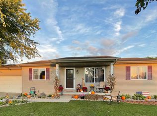 963 S Vassar Rd, Vassar, MI 48768
