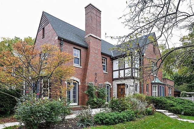 1st image of 2515 Lincolnwood Dr