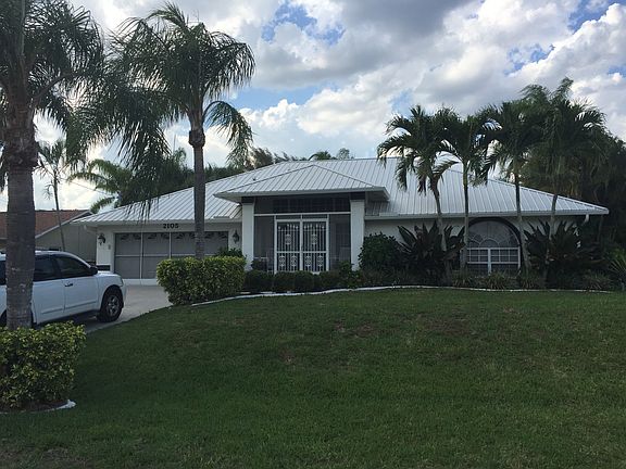 4th image of 2105 SW 40th Ter