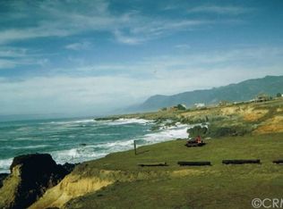 849 Lower Pacific Dr, Whitethorn, CA 95589