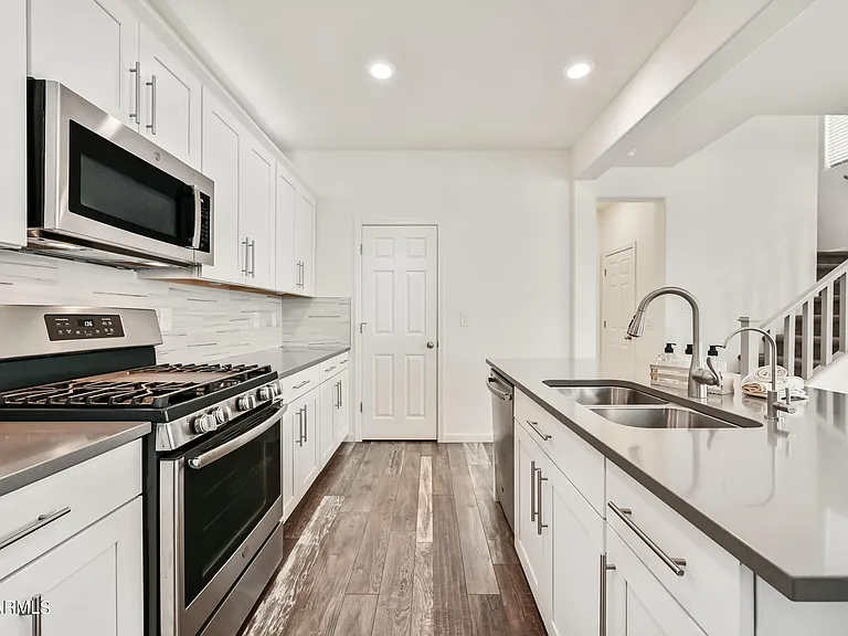 3659 E Dogwood Dr — Photo 13
